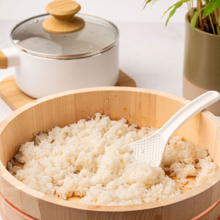 How to Cook Perfect Sushi Rice on The Stove (without a rice cooker ...